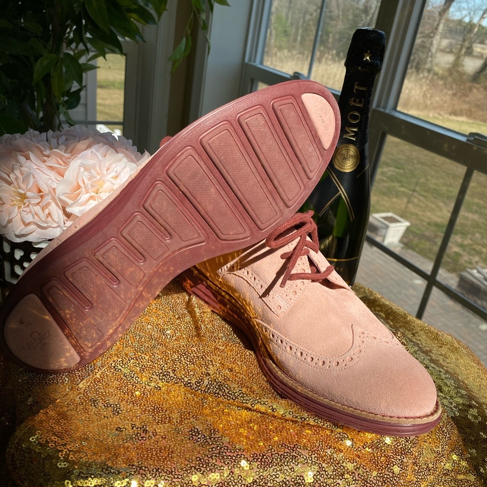 Shoes - Picture 2 of 4